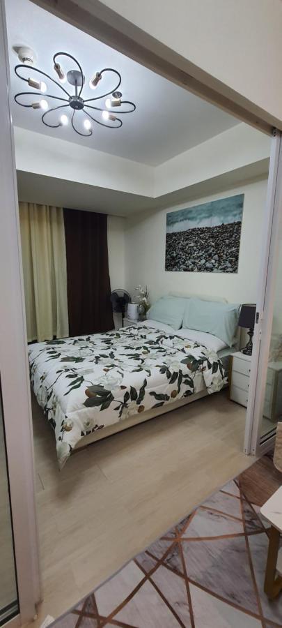 Jn Condotel The Azure Urban Resort Residences Paranaque City Exterior photo