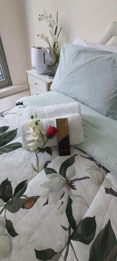 Jn Condotel The Azure Urban Resort Residences Paranaque City Exterior photo